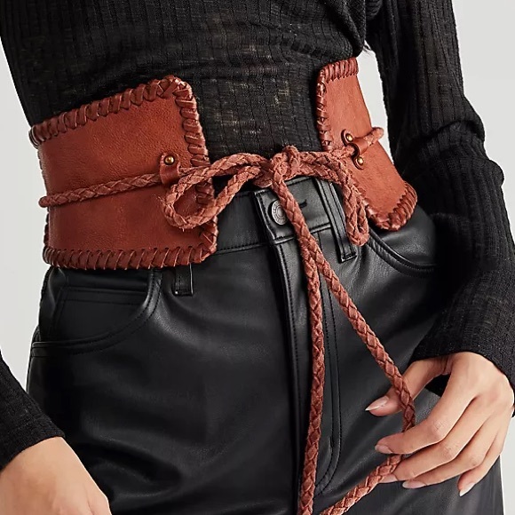 NWTS FREE PEOPLE COGNAC LEATHER CORSET BELT (S) - Picture 7 of 8